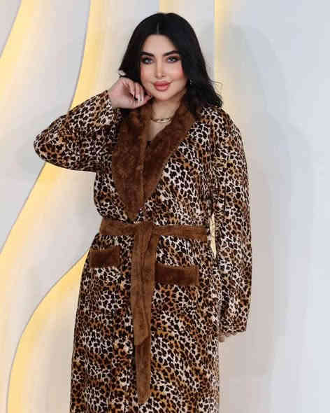 ✨ *مجمع بركات الرحمـٰن*✨
 
❄️ جديد الشتاء ❄️
* روب شتوي طويل و قصير 👀

تشكيلة تناسب الجميع و جودة عاليه 🔥
 
📍العنوان : الديوانية – الإسكان – شارع مكتب الحياة
📞 ***********
