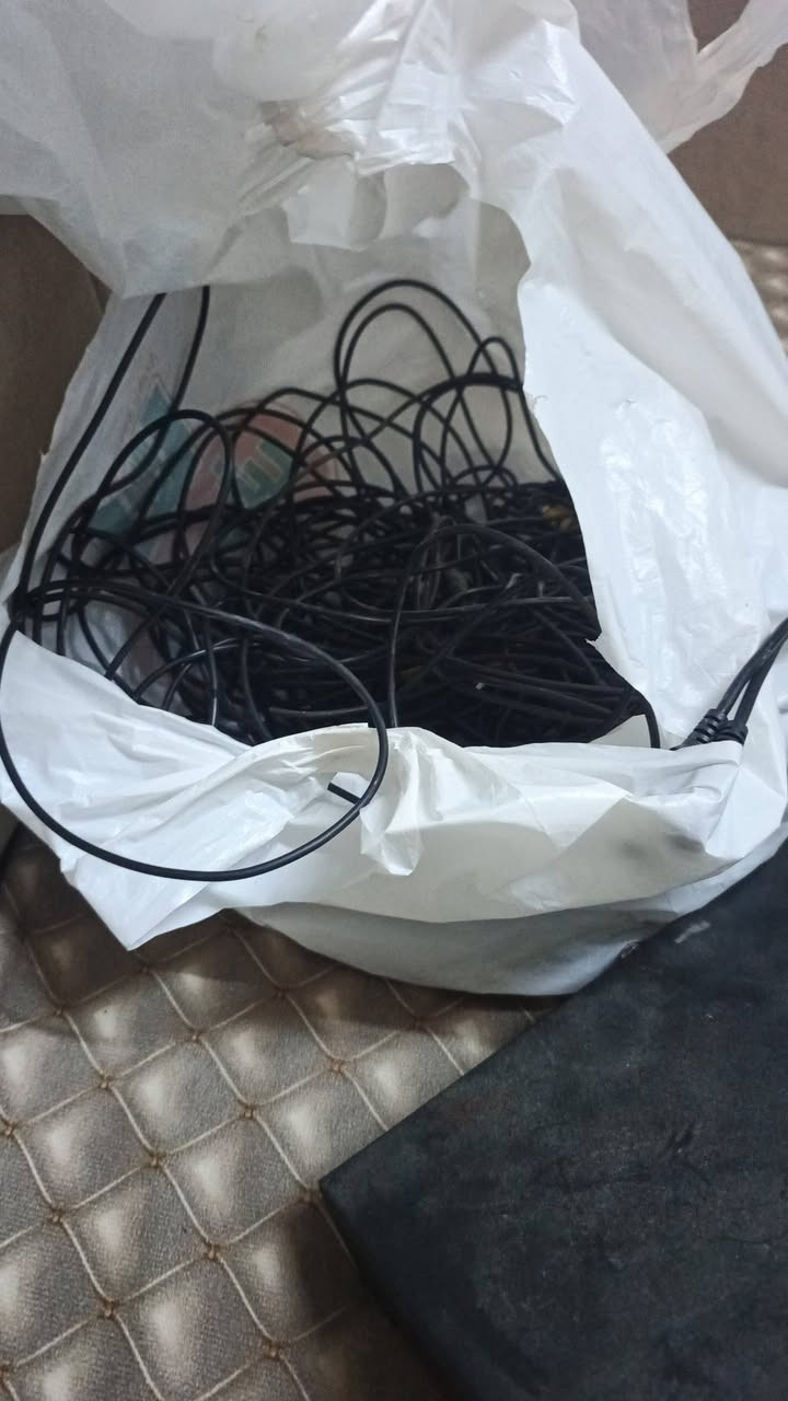 كامرات عدد 3للبيع مع جهاز ومنظومه انترنيت مسعجله ع بيعهم  وسعر خاص الشراي فقط


**إذا كنت صاحب هذا الإعلان وتريد حذفه لأي سبب، رجاءا أرسل رسالة إلى الدعم الفني**