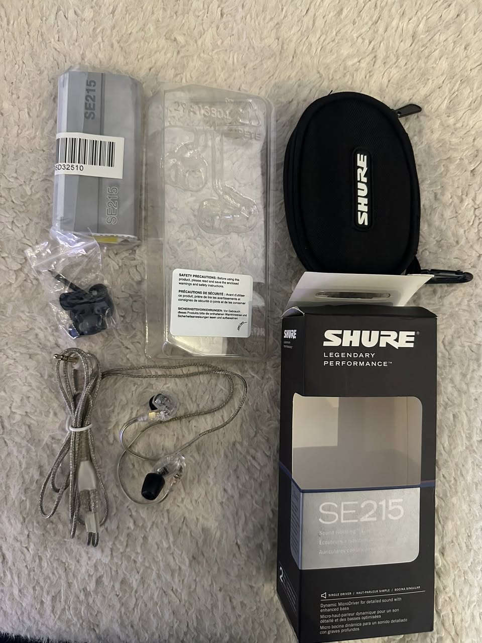 1-Technics eah az100
2-Shure se215

3-Ugreen high resolution LDAC Bluetooth receiver


**إذا كنت صاحب هذا الإعلان وتريد حذفه لأي سبب، رجاءا أرسل رسالة إلى الدعم الفني**