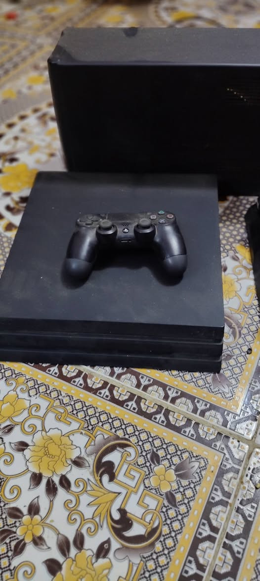 بلي 4 برو مهكر ما داخل تصليح كامل ملحقات *********** واتساب
