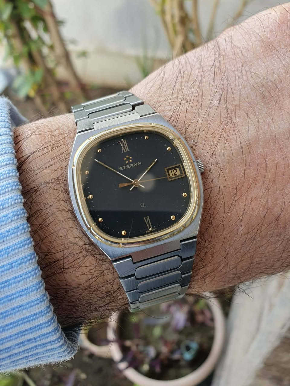 ١٦٥ دولار اتيرنا كورتز شبه قشطهالابعاد ٣٤×٣٦ اجزاء الساعه كلها بلاديه ...نظافه ممتازه


**إذا كنت صاحب هذا الإعلان وتريد حذفه لأي سبب، رجاءا أرسل رسالة إلى الدعم الفني**