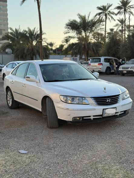 ‏سلام عليكم للبيع. . . 
‏ازيرا 2009 شركه القاصد 
‏محرك 3300 جديده 
‏رقم بغداد  السياره باسمي 
‏مواصفات :
‏سلايد 
‏ستيرن ميموري 
‏كشنات ميموري 
‏مري شفط 
‏برده خلفيه 
‏حساسات خلفيه 
‏عليها منظومه غاز مشدوده صارلها سنه مستخدم قليل 
‏وباقي المواصفات معروفه السعر 97 وبيها مجال 
سونار موجود راسل وتدلل
‏مكاني الجادريه للتواصل رقمي ***********واتساب
