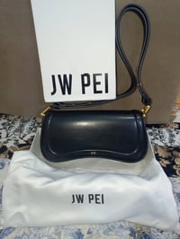 جنطة ماركة • توصيل