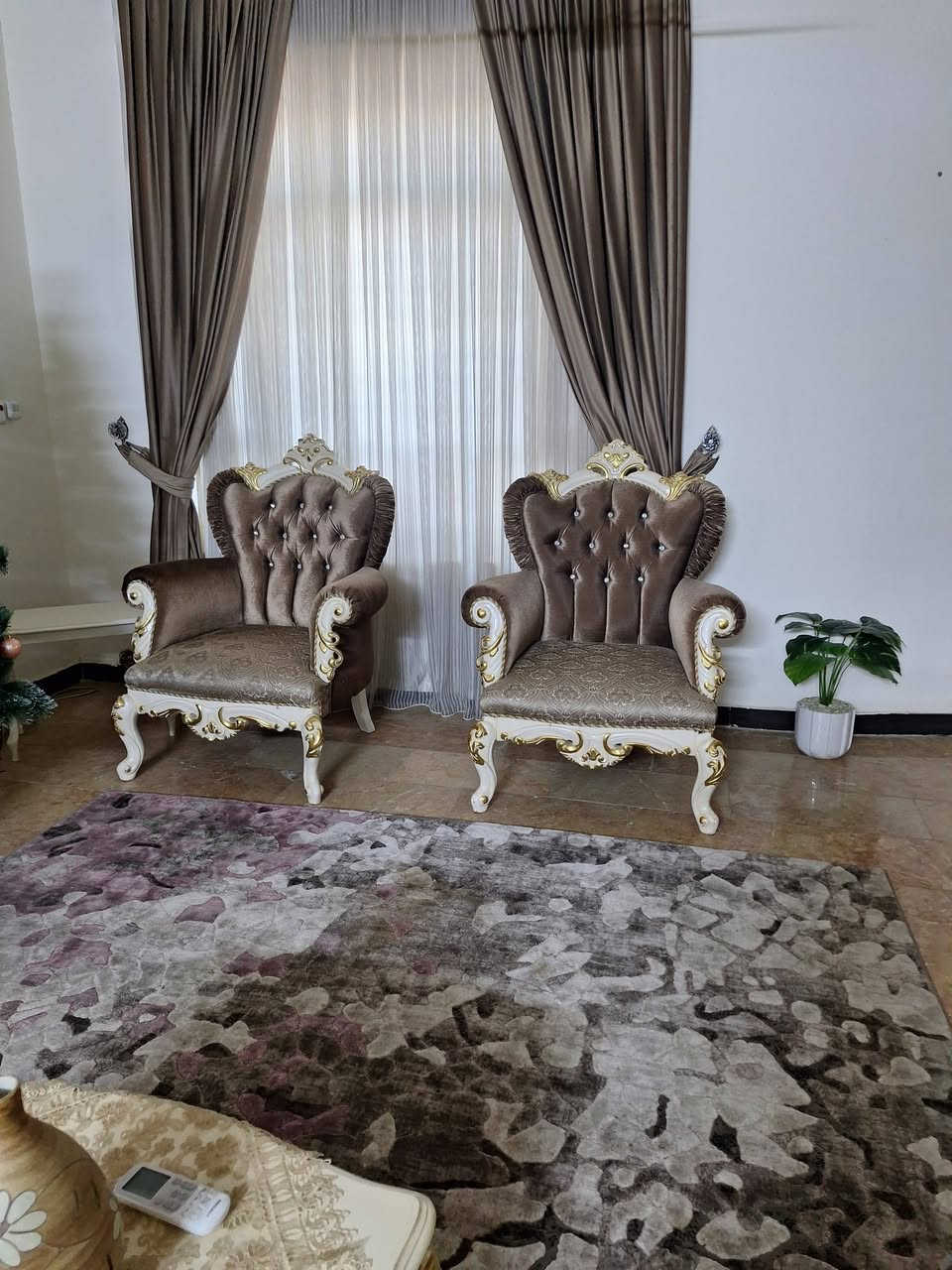 مرحبا 
عندي تخم قنفات تركي خشب زان ١٠ مقاعد   عارضته للبيع ماصارله هوايه عندي اللي يرغب بالشراء يتصل عالخاص


**إذا كنت صاحب هذا الإعلان وتريد حذفه لأي سبب، رجاءا أرسل رسالة إلى الدعم الفني**