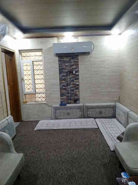 السلام عليكم بيت حي الحر قرب اعدايه اسامه بن زيد
100 متر...طابو صرف ..طابق ونص...
واجه 5ونزال 20
تحويل مباشر من صاحبة 
يحتوي

بناء طابوق 
منطقة كاملة الخدمات 
تبليط ومدارس 
طابق الاول غرفه صحيات استقبال مطبخ 
طابق ثاني يحتوي على غرفه وسطح 

145وبي مجاااااال للشراي 
من صاحبه مباشرة....***********
