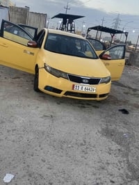 فورتي 2010 السياره ليبل واحد فقط ضربه بقبق جنطه المكينه بدايت بخار مات...