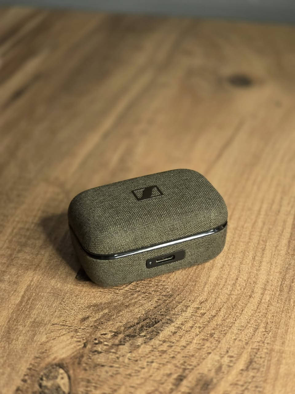 Sennheiser momentum 4
من اقوى السماعات بالعالم🔥
السماعة بحالة ممتازة من ناحية الشكل و البطارية
لكن الجهة اليسار متشتغل وتحتاج تصليح
السعر ٦٥ الف


**إذا كنت صاحب هذا الإعلان وتريد حذفه لأي سبب، رجاءا أرسل رسالة إلى الدعم الفني**