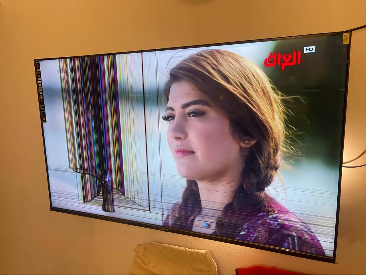 شاشة بلازما ماركة شونك حجم 55 فول مواصفات دقة الشاشة QLED 120HZ
ريمونت ناطق كوكل TV الرسمي نظام اندرويد اصدار 14 بيها تطبيق سوق بلي تكدر تنزل اكثر من 1000 تطبيق 
وشكد ما احجي عن المواصفات هم قليلة
اشتريتها جديدة برمضان وابني كسرها بالطوبة 
سعر الجديدة 600 الف
اليريد يشتريها قيم سعرها بما يرضي الله وتعال اخذها من باب البيت
مكاني بغداد الوشاش للأتصال متوفر واتساب
***********
*********** بغداد, العراق
