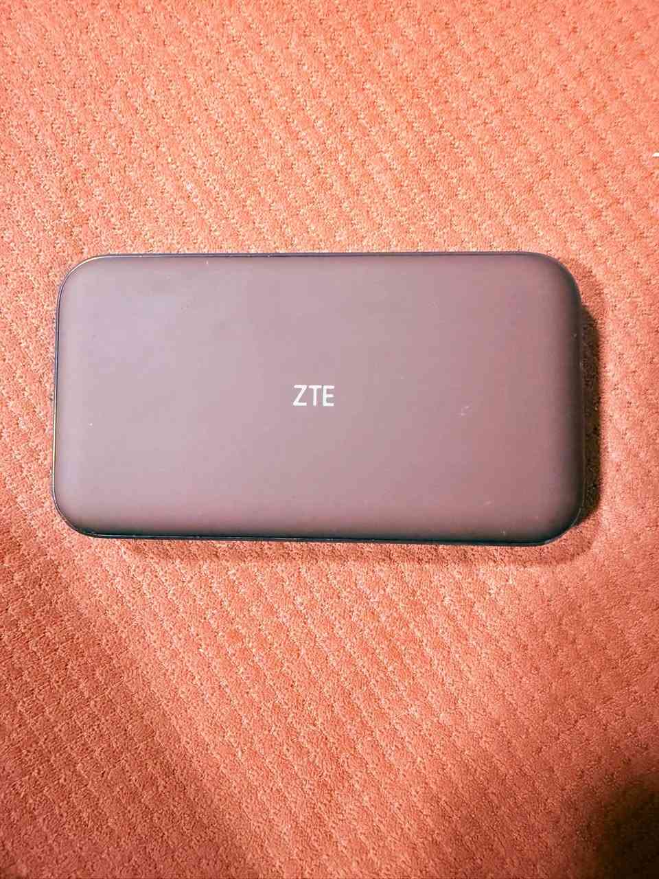 راوتر/ مودم  ZTE    للبيع 

MU5001      موديل الراوتر 
5G
 +4G 
wi fi 6

مفتوح رسمي لجميع ألشبكات 
أسيا __زين ___ كورك 

كات   22
2.4 GHZ     //  5 GHZ     يبث بترددين 

يدمج ترددات تلقائي بدون برنامج 
منفذين للأنتنا الخارجيه    ts9 
نظافته 95‎%‎ 

🔴ألسعر     160 ألف وبي مجال
🔴 مع انتنا وتحويلات هدية
🔴واتساب ***********
