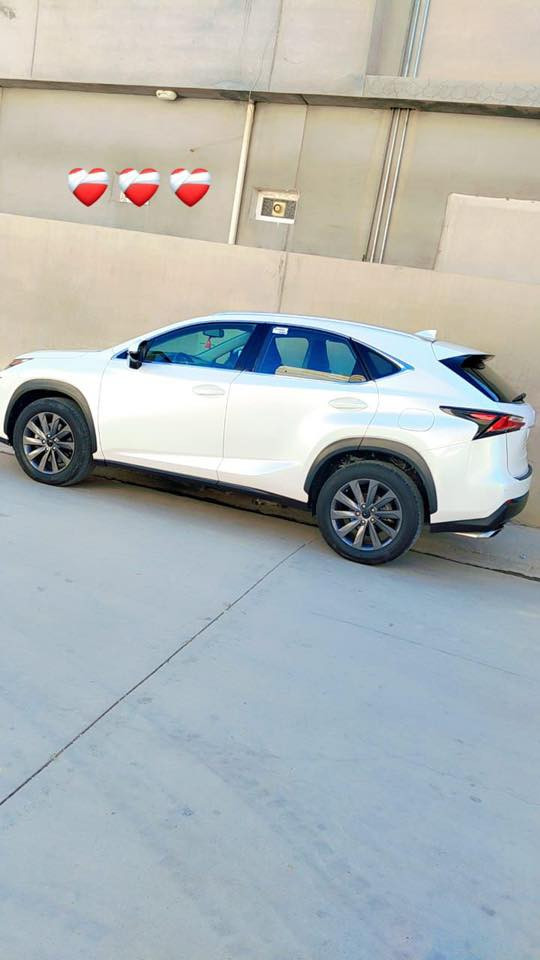 للبيع لكزز NX200  موديل 2016
فول مواصفات 
كشنات كهربائية جلد تدفئة تبريد
🟩 بدون ايربك فقط بونيد تعديل 
بصمه السعر 235  ورقه وبيه مجال 
كشنات كهربائية جلد قرميدي 
كشنات تدفئة وتبريد
رادار امامي وجانبي 
توقف ذاتي 
حساسات امامية وخلفيه 
جنطة كهرباء جلاق 
لايت زينون عالي وناصي 
ستيرن كهربائي 
نظام خروج من المسار 
اضاءة بقبضات الابواب 
واضاءة دوس ليزرية علامة لكزز
اهواي بيها مواصفات ما تنذكر 

وارد امريكي حادث بونيد تعديل فقط
ماشية 80 الف ميل  
السيارة جديدة كلش 
رقم سليمانية ومكان السيارة كركوك
رقم صاحب السيارة 
***********
***********
