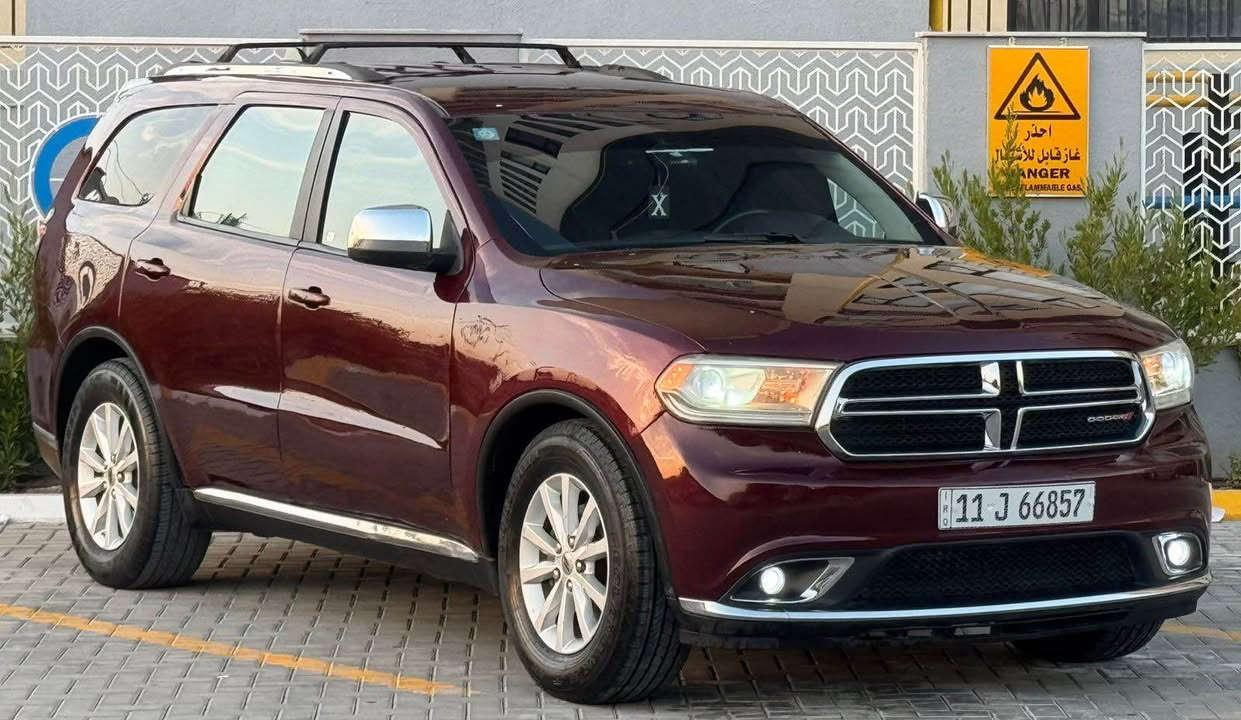 Dodge durango 2020 دوج دورنكو 
ضررها بامريكا حرق بالغرفه و على اثرها انرشت 
صور الضرر مرفوقة بالمنشور
ماشيه 47 الف ميل حقيقي
بجم كبس / محرك و كير غير مفتوح 
السياره بدون اي ضربة. لغود شواصي مكفولة
المواصفات :
- محرك ٦ سلندر / 3600
- بصمة تشغيل + ابواب 
- تشغيل عن بعد
- شاشة كار بلاي CarPlay 
- داخل لون اسود 
- ٧ راكب + كراسي الخلفية كهرباء
- تحكمات ستيرن جهتين
- مري قلاب + هيتر
- حساسات اصطفاف
- نظام Auto Stop/Start Engine
- مود Sport
- نظام AutoBrake
- تبريد ثلاث قطع / تحكم خلفي
تخم تاير جديد و صدرها لوك
ترايها يخبل و بالواقع شكلها احلى من الصور
رقم بغداد الجديد سنويه و هزه جدد بأسمي
السعر 185 ورقه بيها مجال للطيبين
عنواني بغداد / حي الجهاد / الاساتذة
*********** بغداد, العراق
