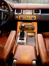 رانج روفر سبورت • ٢٠١٢ • دفع رباعي