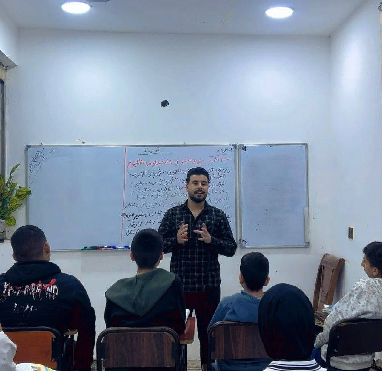 � إعلان مراجعة دروس نصف السنة 📢
يُعلن #معهد_السلطان_النموذجي عن بدء مراجعة شاملة لدروس ومواد نصف السنة

📚 لجميع المراحل الدراسية

✏️ بأسلوب مبسّط ومنهجي

🎯 تركيز على أهم الأسئلة والمواضيع المتوقعة

🔹 شرح واضح ومكثف

🔹 حل نماذج امتحانية

🔹 تقوية نقاط الضعف

🔹 متابعة فردية للطلاب

⏰ الأوقات مرنة وتناسب جميع الطلاب

💰 أسعار مناسبة جدا جدا 💯💯💯

📍 الموقع:- السلطان_خلف شارع المدارس

📞 للاستفسار والتسجيل:- زيارة المعهد او الاتصال

***********
***********
