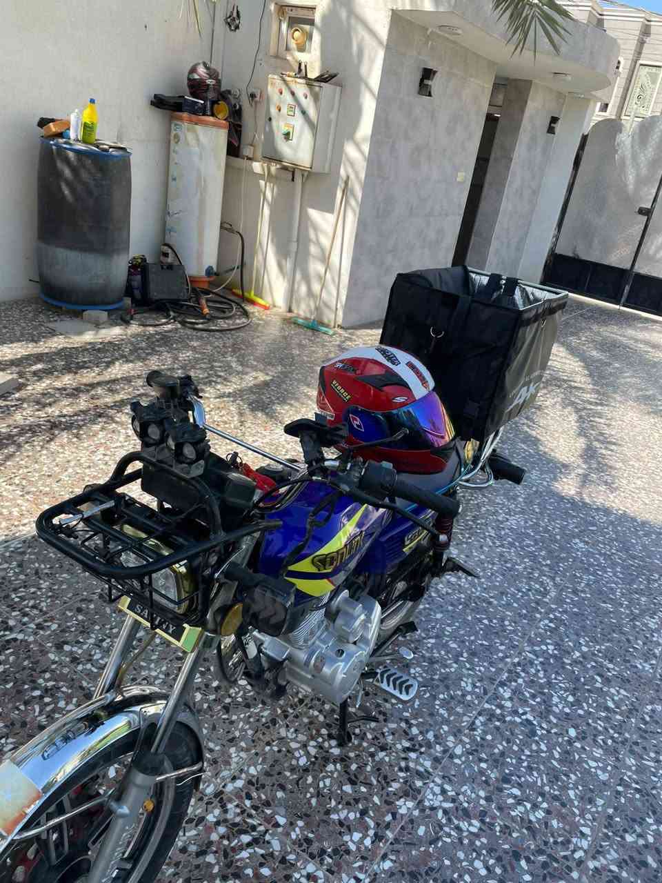 سلام عليكم دراجه سونك للبيع مسجل لوحات انكليزي تحويل شوكت متريد موديل 24 سعر 1400 وبي مجال قليل 
رقم ***********
