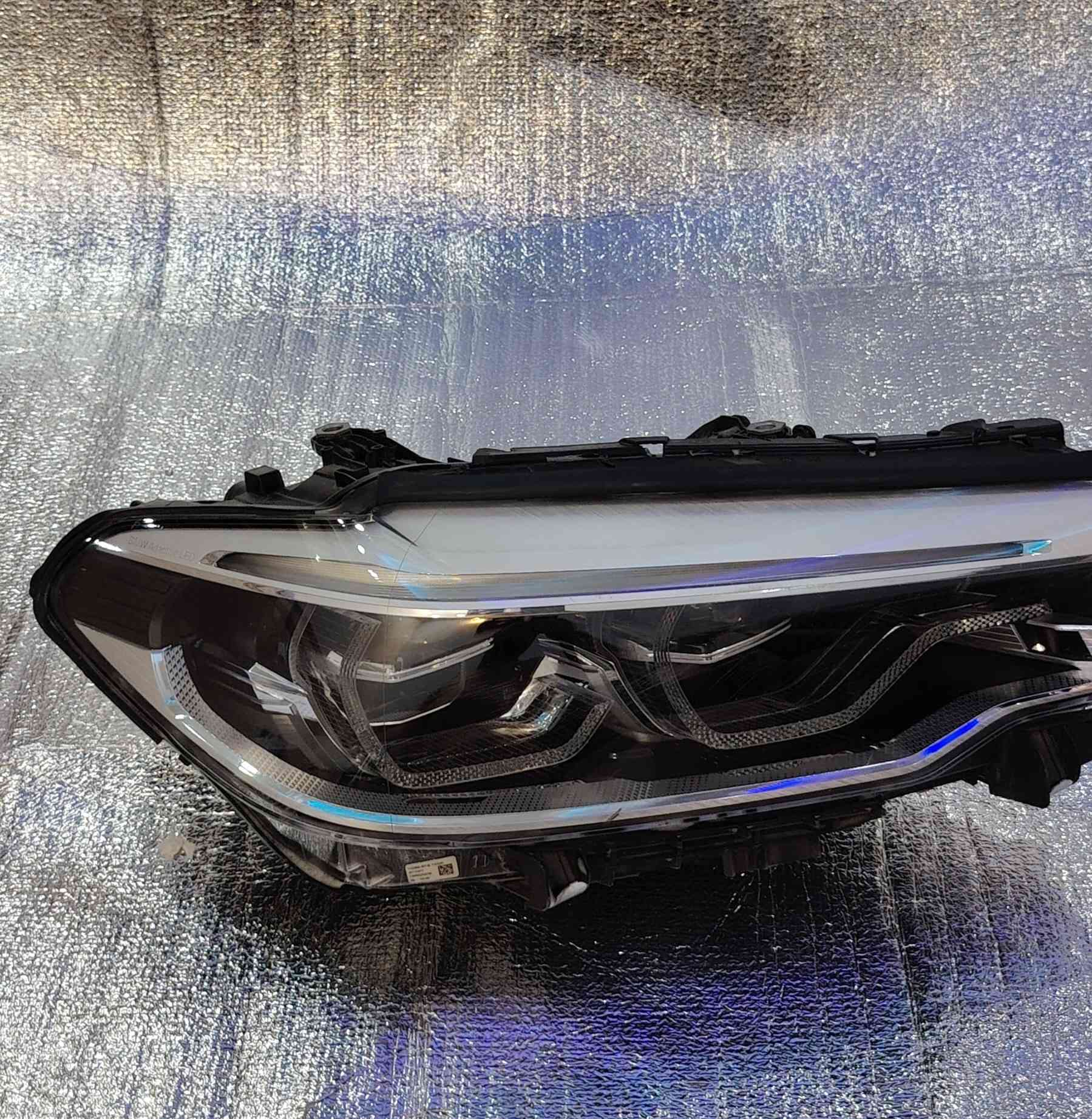 متوفر  لايتات BMW
فئه g بكامل الموديلات
اسعار بنص السعر الي ينباع بسوك
*********** متوفر واتساب
