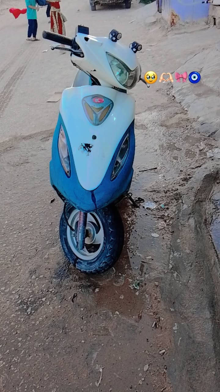 السلام عليكم دراجه نضيفه ماخذه 750 صارله شهرين من اخذته 550 ابيع هاذ رقمي *********** مكاتبه بيه
