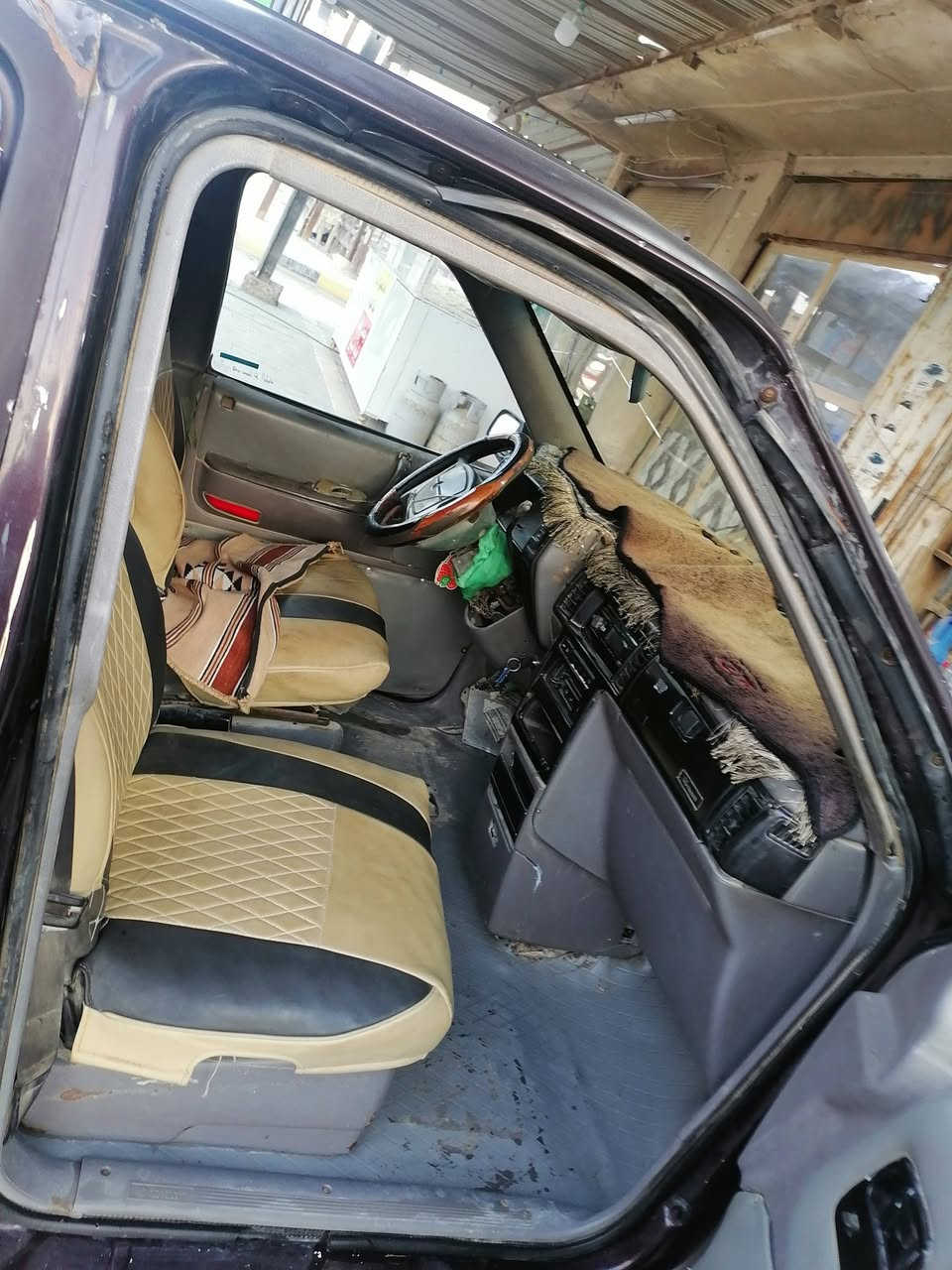 السلام عليكم 
كلايز موديل 92
رقم نجف مااندل راعيه 
مكانه شطره سعره 20 
هــــ ***********
