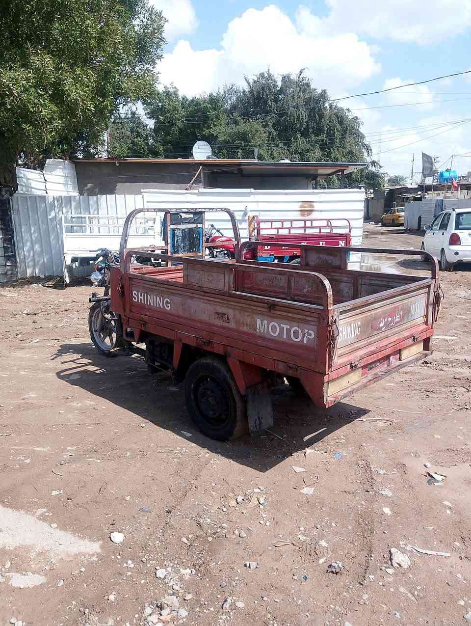 السلام عليكم ستوته صقر 2019 اوراق كامله مكينه حلوه كهربائيات كامله عوزهه باتري السعر 950 العنوان بغداد حي العامل موبايل ***********
