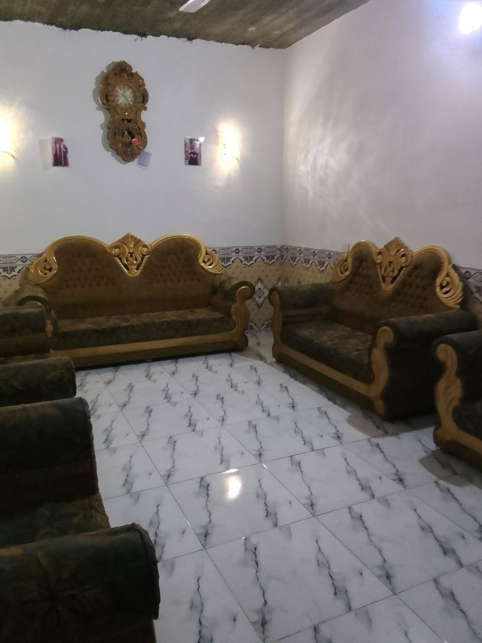 تخم لبيع  ***********السعر 300

