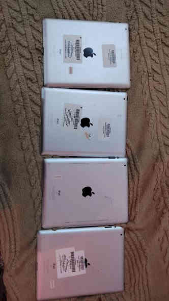 عرض خاص 👇 اكو جمله 
ایباد ابل 2 امريكي   السعر 50🔥💯
( المواصفات) ذاكرة 16- ينزل جميع اللعاب والبرامج بوضوح عالي الشاشه ولا اروع HD 
 كامره الخلفيه 15 میکه بکسل والاماميه 7 ميكه بكسل
 بطارية 300 شحن موجود توصيل لجميع المحافظات العراق 🇮🇶
***********
