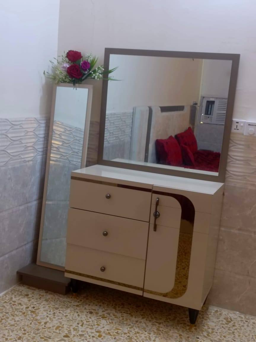 غرفه تركيه إستعمال شهر وأحد شرط النضافه سعره ٨٠٠ وبيه مجال بسيط مكاني كربلاء


**إذا كنت صاحب هذا الإعلان وتريد حذفه لأي سبب، رجاءا أرسل رسالة إلى الدعم الفني**