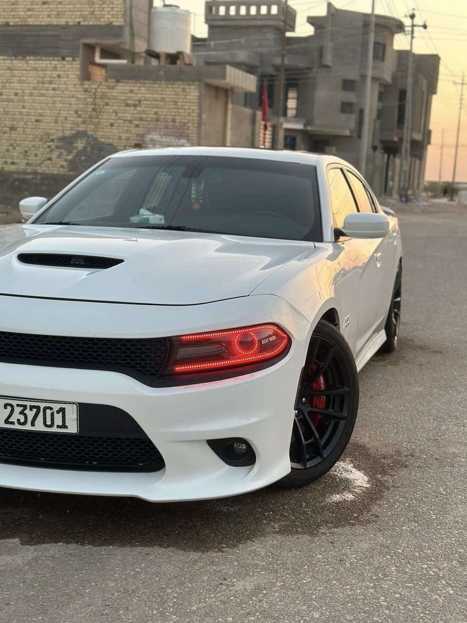 ‏‎ جارجر سكات باك SCAT PACK 6400 SRT2021 🚀🐝💪🏻

‏‎الموديل :2021 ✅ 
‏‎المحرك : SRT . V8 . 6.4L .
‏‎ المواصفات :
……………….

*محرك 6400 SRT V8 
‏‎*  وضعيات قيادة متعددة .
‏‎* مكابح رياضية (برمبو) بلادي . 
‏‎* لايتات LED زنون . 
‏‎* كاميرا خلفية . 
*ابواب بصمة .
‏‎* امكانية التحكم بوضعيات المقود كهربائيا .
‏‎* حساسات خلفية . 
‏‎* ويل قياس 20 أنج .
‏‎* سستم صوت ALPINE . 
‏‎* تشغيل عن بعد . 
‏‎* مقاعد رياضية حاضنة . 
‏‎* المقاعد الأمامية تدفئة تبريد
‏‎* ستيرن تدفئة . 
‏‎* نظام خرائط GPS . 
‏‎* شاشة كبيرة قياس 8.4 أنج اوپشنات SRT .
‏‎* كير شفتات بالستيرن . 
‏‎* جناح خلفي . 
‏‎* مثبت  سرعة . 
سعر 235
بيع اومراوس حسب القناعه
عليها برمجه مصطفى ايكل🔥 
صور الحادث مرفوقه بلمنشور 

رقم بغداد انكليزي  تحويل مباشر
السيارة جاهزة للاخير مناقصها اي شي شغل واطلع كبل
عنواني ناصريه ***********
