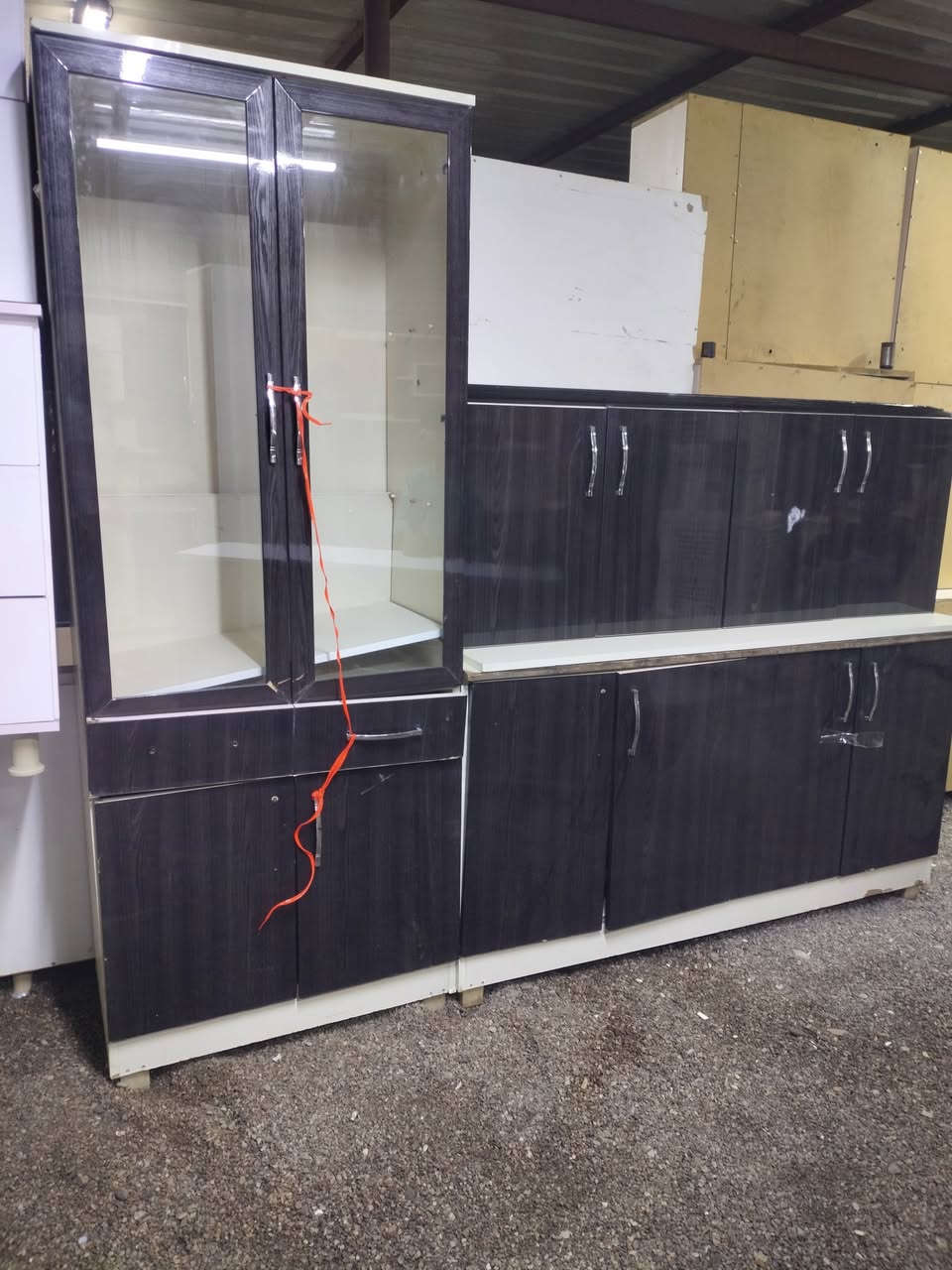 كاونترات باله  تركي شغل درجه اولى موجود كل القيسات والالوان نعيد تجهيزه حسب طلب الزبون  .ديوانيه .الاسكان .مقابل المعهد التقني ***********
