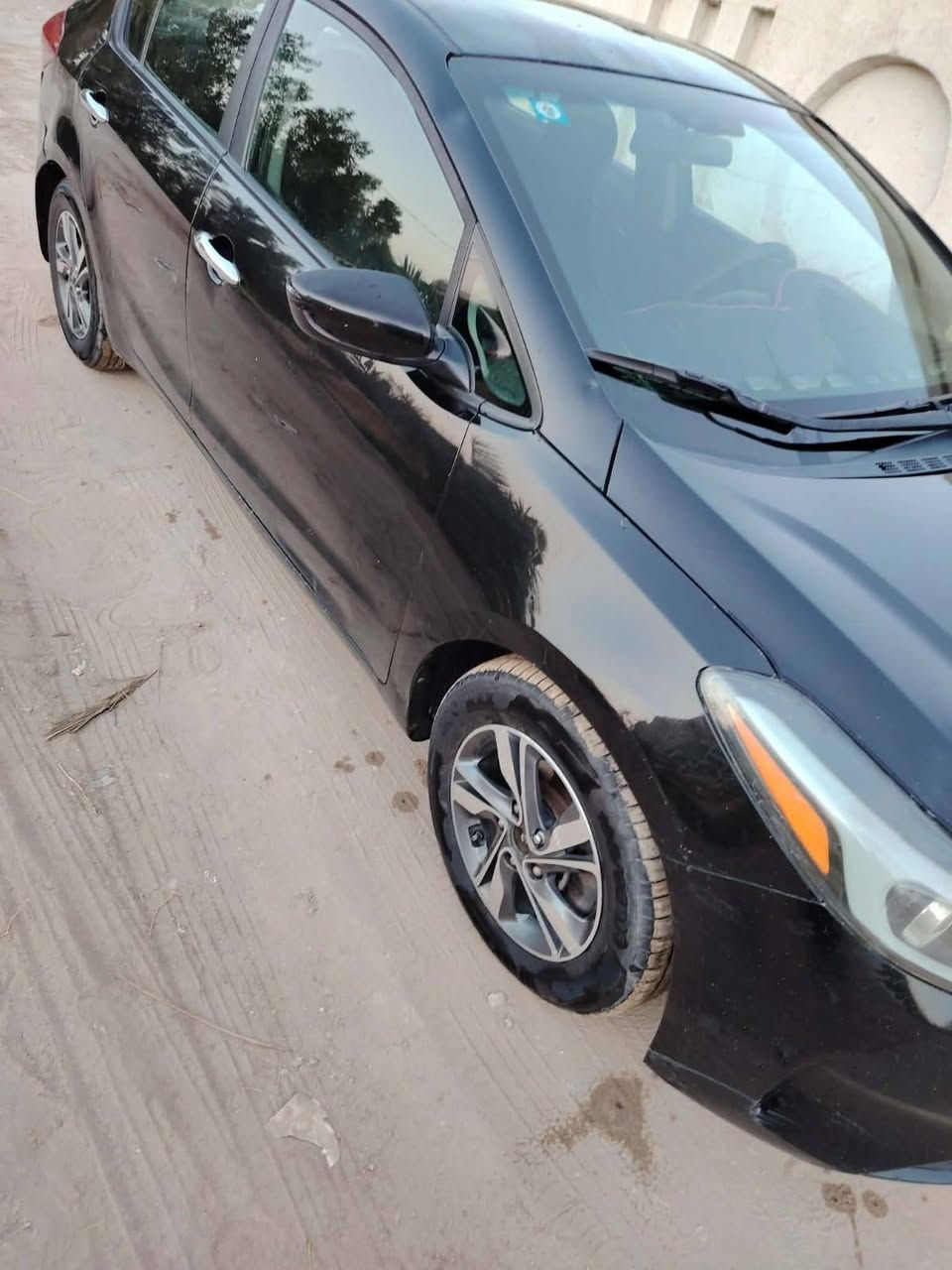 السلام عليكم كي فورتتي موديل 2017 رقم مثنى بسمي مداور ثاني يوم مشروع وطني جاهزه من كلشي مكينه 2000 جديده تبريد حداديه جاهزه مكفولة من الضربه تبديل قبق جنطه سياره جاهزه  مكلف بالنشر   مكان الديوانية غماس الإتصال ***********
