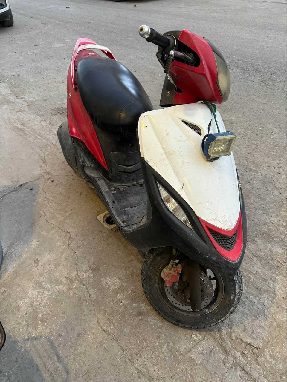 دراجة ماكس 140 للبيع 
شغاله سلف 
بسعر 310
مكان بغداد الكريعات
*********** بغداد, العراق
