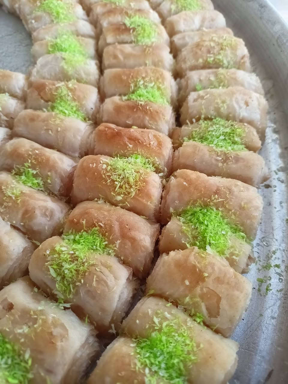 🍬✨ حلويات مرطبات النور ✨🍰

دلّل نفسك بأشهى أنواع الحلويات الطازجة 😍
كلها بطعم يميزنا وجودة تثق بيها 💖

🚚 يوجد لدينا خدمة توصيل داخل الموصل 🎉
📍 الموقع: موصل – جانب الأيمن – سوق حي المنصور – مجاور صيدلية النجاة 🏠
📞 للطلب والاستفسار: *********** 📲

🍯 لأن الحلا الحقيقي من مرطبات النور ✨
