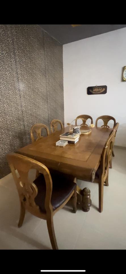 السلام عليكم 
اثاث بيت مستخدم للبيع كل من وسعره واذا كلهن يوجد خصم خاص
تخم دمياطي مصري اصلي شغل ايد مع الطبلات ينرادله بعض المللحظات1250.000
غرفة النوم الكبيرة 1250.000
غرفة الاصغر منهه 400.000 لان ينرادلهه بعض التصليحات

ميز طعام خشب زان 8 كراسي انتيكة 500.000

كعدة عربية تفصال واسفنج ضغط عالي 200.000 
كاونتر خشب تركي 500.000

مكانهن بغداد الكرخ للاستفسار *********** موجود واتساب
