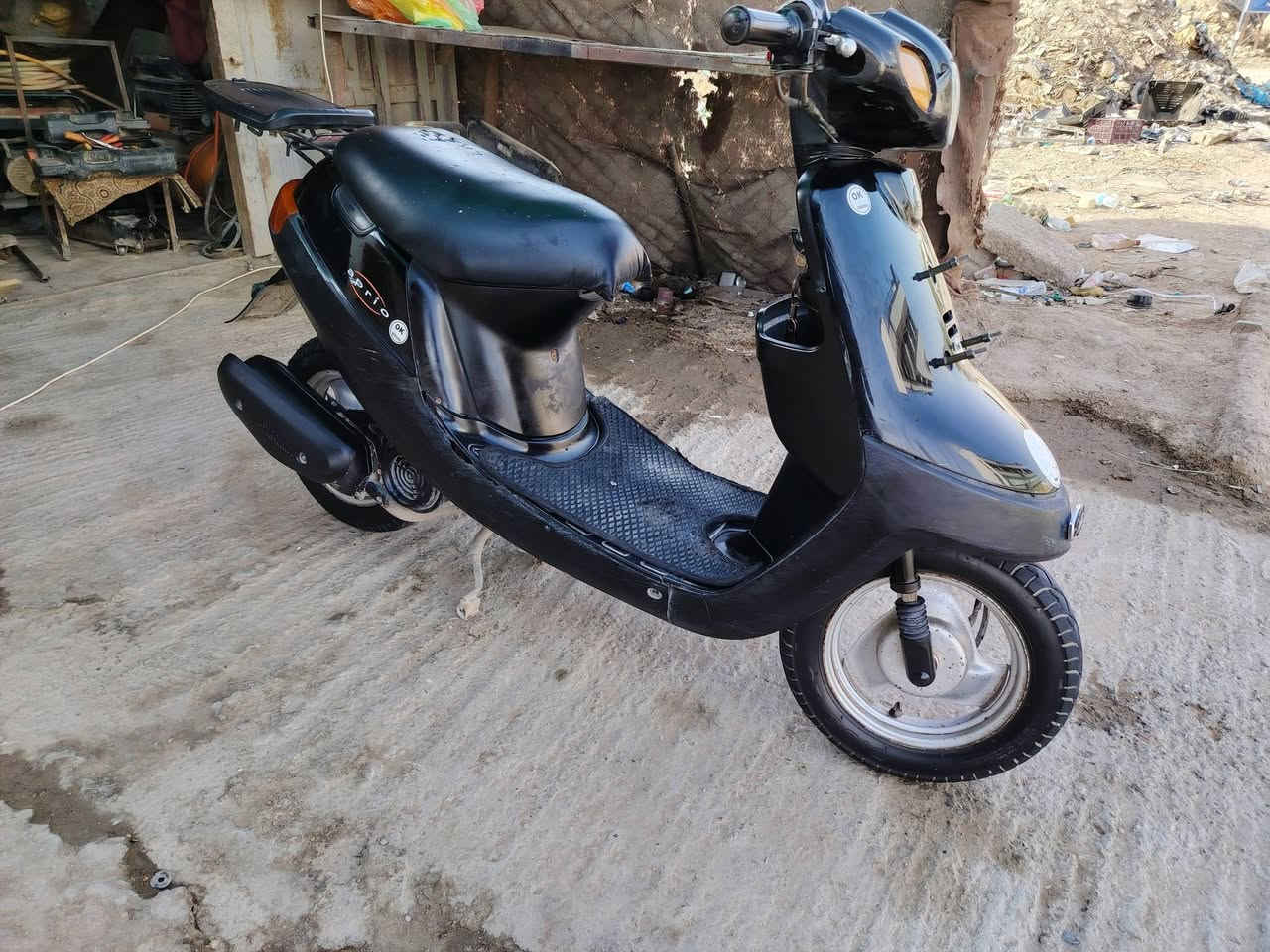 السلام عليكم ورحمة الله وبركاته
دراجه بطه زعره خطين قفل الاكسن قفل ستيرن شغاله للبيع لايت بكلايت شغاله ديوانية مركز ***********
