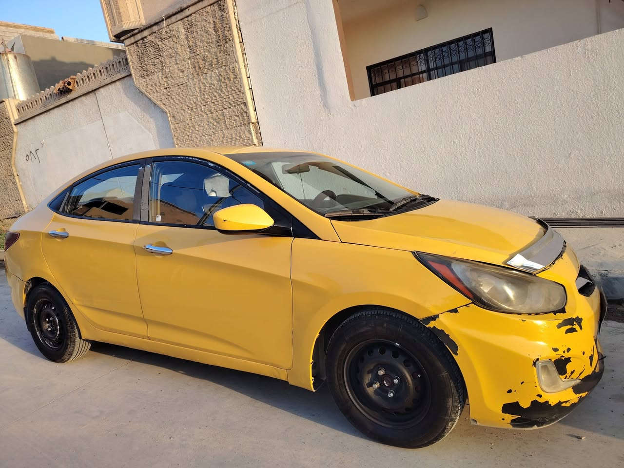 اكسن مضلع 2012 كوري 
ضربه بجم بدون دواخل

سياره نضيفه كير محرك

طخم تايرات جديد

صدر جديد

سياره جهازه بوجهك ع شارع

سعر ٨٥ وبيا مجال قليل

تجي تجيك ع راحتك

اتصال ع رقم ***********
