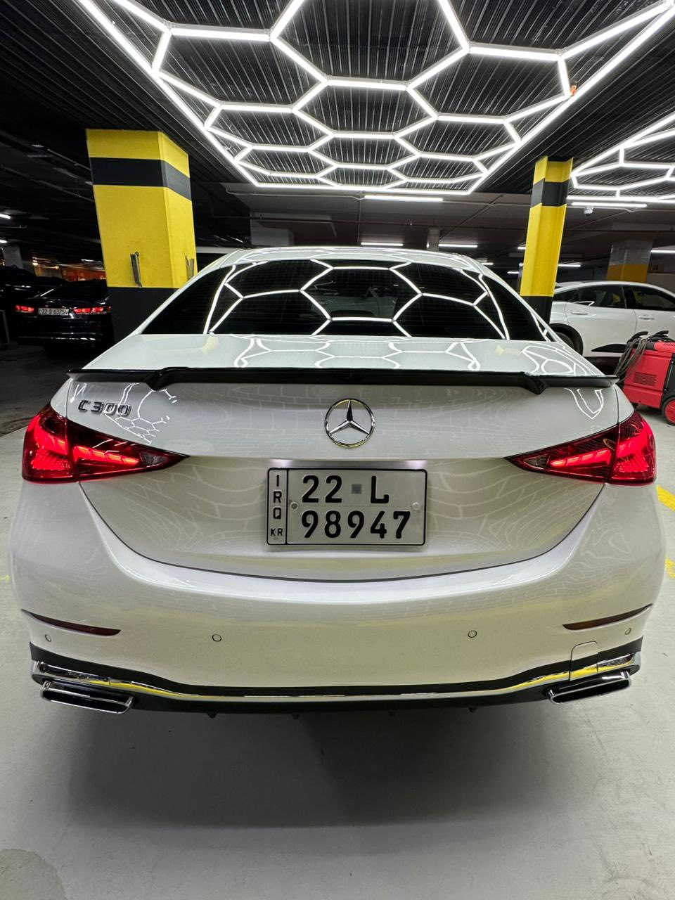 للبيع مارسدس c300 سعر مناسب
2023.   جديده كلش ماشيه  30000 ميل 
مواصفات"
بانوراما 
بصمة ابواب(دخول ذكي)
داخل ابيض ملكي
اشارة ترحيب مارسيدس
رادارت وكامرات محيطية 4
لايت زنون متحرك
رادار تحذير تصادم
داخل ابيض ملكي
لد داخلي64لون متغير
كشنات تدفئة وتبريد ميموري
ستيرن تدفئة
نقاط عمياء
حساسات٣٦٠درجة
قيادة ذاتية 
اصطفاف ذاتي
صندوق كهرباء
وبعد بيها هواية مواصفات معروفة بالمارسيدس
محرك وكير مكفولات
حادث فقط بنيد ايربك ستيرن راجع سستم 
سعر   34000 $ وبيها مجال بسيط
للاستفسار. ***********
