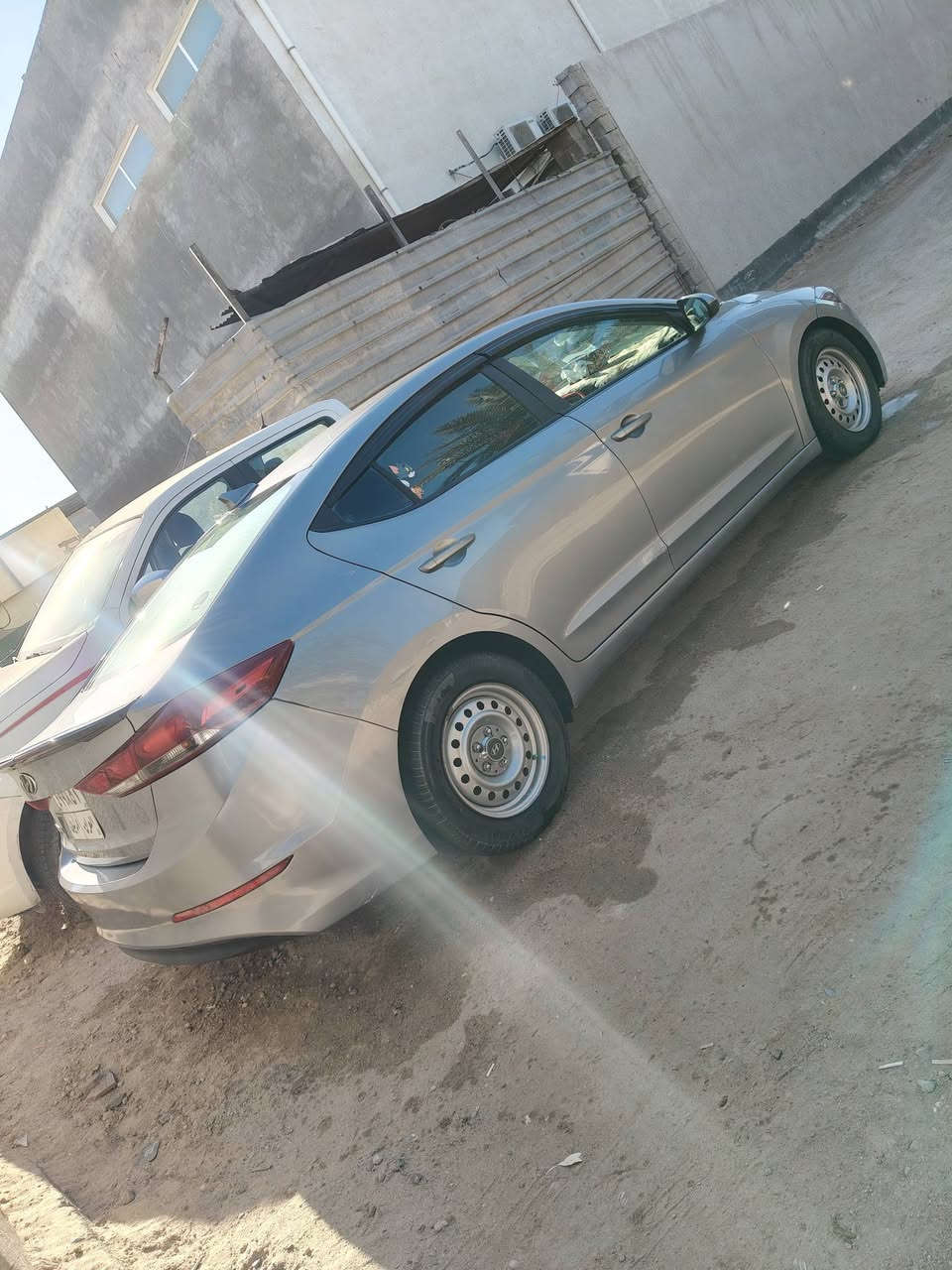 السلام عليكم هونداي النترا 2017 السيارة جاهزة من كلشي محرك كير حدادة تخم تاير تبريد منضومة جديدة رقم اربيل سنوية منتهيا بسم شركة السيارة وارد امريكي حادثها جاملغ بدون دواخل وبيها رشات كلير مكاني بصرة ابو الخصيب ب 110 وبيها مجال قليل ***********
