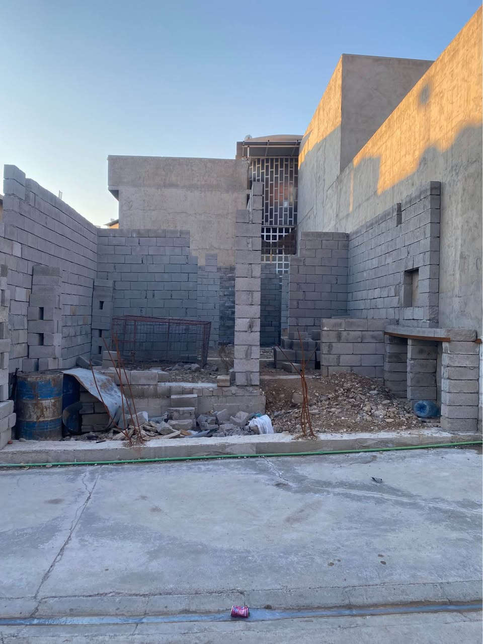 هيكل للبيع  
مساحة 100 متر
واجهة 6.5
العمق 15،35
بيها وصل بلدية مستقبلاً تصير سند ملك صرف
بداية القوسيات المربع الذهبي ثاني فرع بعد مفرق تكليف
فرع مبلط خدمات ماء كهرب 
منطقة هادئة ومرتبة
للأستفسار الأتصال على
***********
او مراجعة مكتب العباسي موصل, نينوى
