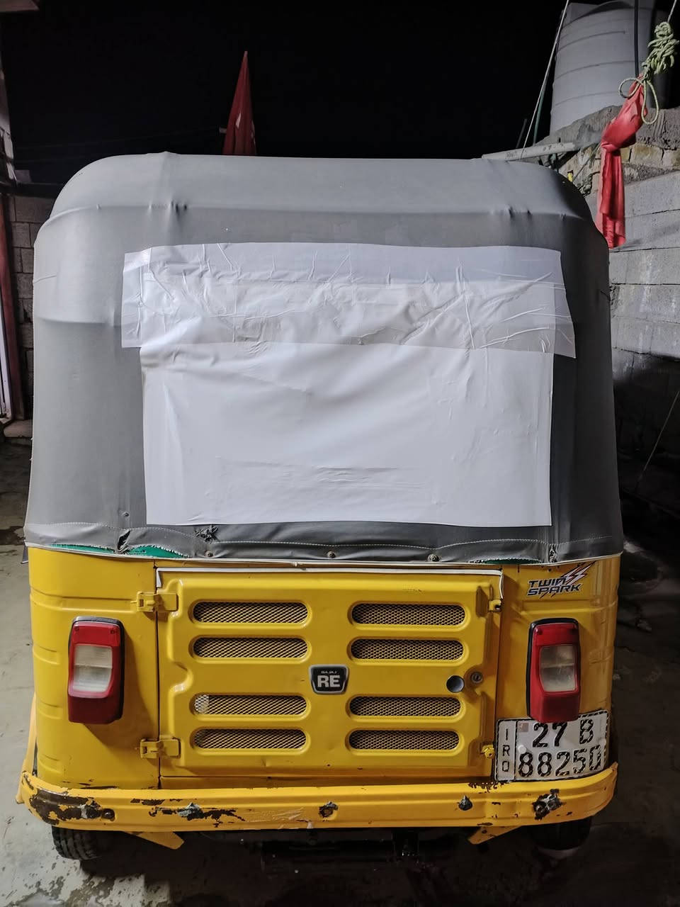 سلام عليكم تكتك للبيع كفاله من صبغ والمعجون وضربه  تكتك بلاديه موديل 19شهر 12 رقم وسنويه سعر 5400 وبيها مجال خاص مقلق اتصال ***********
