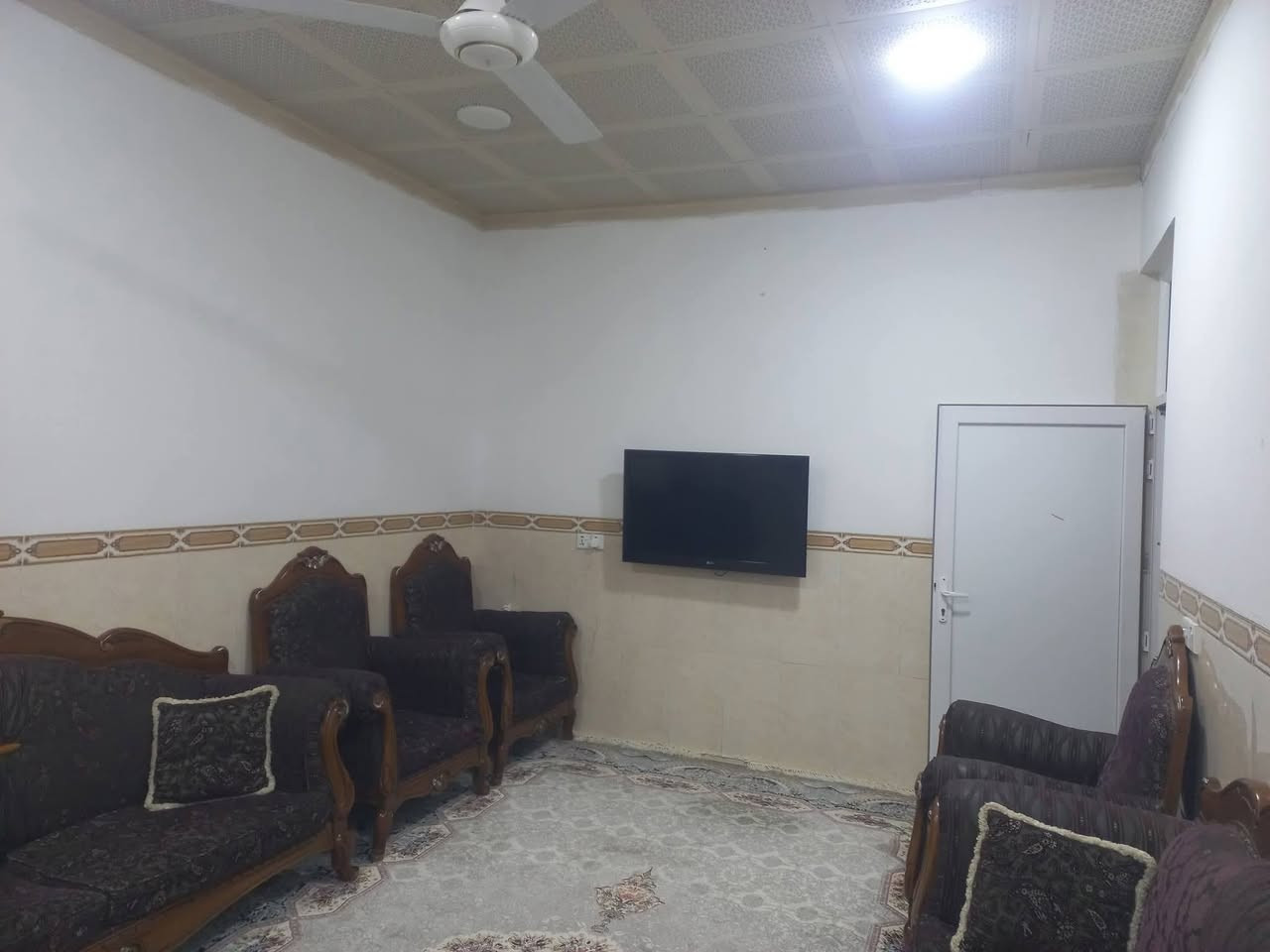 هەرزان خانوویەکی زۆر هەرزان و گونجاو 

سلام علیکم

#خانووی_نایاب بۆ فرۆشتن ⛪💒
ناونیشان 📍کەلار _ ناحیەی ڕزگاری (سموود) 

🔴 گەڕەکی ژاڵە کۆڵانەسەبەکان🌆🌃  
🔴خاوەن ماڵ بۆخوی دروستی کردوەکۆڵانی فراوان 🛣️
🔴ڕووبەری 5 بە 20 = 100 مەترە 📏📐
🔴 طاپۆیەوبەشەردی تەحویل  🖼️
🔴 شوێنێکی زۆۆر خۆش و دڵگیری هەیە. 
🔴 کامل ژوورەکانی 1.20 کاشییە ✅
🔴 ڕووی لەخۆرئاوایە
🔴 نزیک هەمووخزمە گوزاریەک  ✅✅

🔴 ژوورەکانی ئەم خانووە پێکهاتووە لە ⬇️

🔵 میوان 🪑🚪
⚪ مساعد مطبخ 🍽️🫖
🔵هۆڵێک 🖼️
⚪ژوورێکی نوستن 🛋️🛏️
🔵ڕۆشنایی 🪟
⚪ مشتەمەلات 🛁🚿

بۆ زانینی نرخ 💵پەیوەندی بکەن بەم ژمارانەوە 📲📞📳

***********
***********
