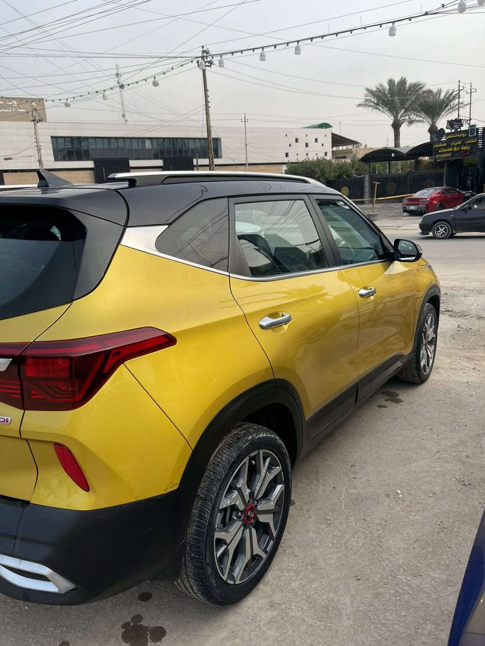 كيا سلتوز فئة (SX) 2021 وارد امريكي
اللون ذهبي 
محرك 1600 تيربو
رقم اربيل تحويل ثاني يوم 
السياره ماشية 57 ميل
حادث السياره سرقة البنيد والجاملغ تعديل فقط
مواصفات: 
فول عدا الفتحه والمري الكهربائية 
بصمة تشغيل
بصمة دخول ابواب
تشغيل عن بعد
رادار محيطي
كامره دواره
شاشه متصله
ثلاث انظمة قياده
تبريد شاشه
الكشنات جلد + تدفئه
تدفئة استيرن
تحديد مسار
سياقه ذاتية
قطعتين تبريد
اشاير بالمري
تثبيت سرعه
تحكم استيرن
مانع انزلاق
نظام المنحدرات.....  وبعد بيه مواصفات
مكان السياره : بغداد
السعر ١٣٠ وبيه مجال 
رقم صاحب السياره ***********
