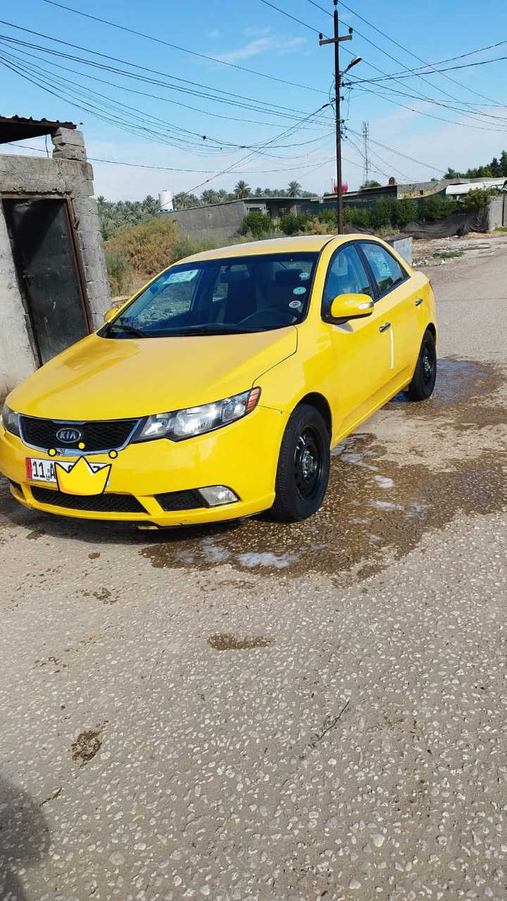 السلام عليكم فورتي موديل 2012مكينه 2000دوش رقم بغداد بسمي مكاني بابل بدون تبديل حادثها  قبق جنطه نفسه بدون تبديل السعر 88وبيه مجال مكلف بلنشر رقم صاحب السيارة ***********
