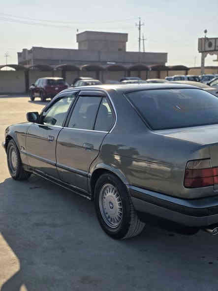 السلام عليكم،، 
BMW 525 م 1990
مصبوغه جماليه بدون دعم رقم صلاح الدين الماني تريد تحويل او وكاله طخم تاير ويل كب جديد غرفتها جديده محرك فل شرط الكير والمحرك سنويه صاقطه بنهاية 2023 ترهم مراوس حسب القناعه التفاصيل بالفيديو اتصل وتدلل معرض الشهيد ابوزوبع الخفاجي ناحية الكياره ***********
***********
