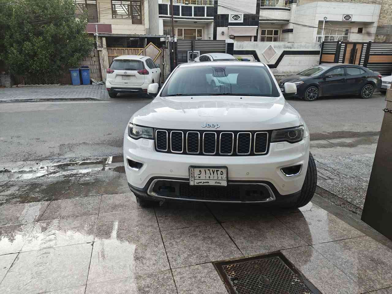 جيب كراند شيروكي لمتدد بلس 2019 خليجي مكفوله كفاله عامه من الصبغ و التبديل رقم بغداد
الدعاميات مكفولة
بيها بارد صغير متفرق ميتجاوز 10 سم تسوي سونار بيها  اكيد وتشوف بعينك 
فول مواصفات

مكينه 6 سلندر 3600

تشغيل عن بعد

نظام auto start stop اطفاء عند التوقف

حساس امامي خلفي بنوراما

نظام Rear Park Sense Braking Assist

توقف اوتوماتيكي عند الرجوع للخلف )

نقاط عمياء
3 شاشات

كراسي كهرباء تدفئه + تبريد + ذاكرة

تدفئه ستيرن

شاشه كبيره

شفتات ستيرن

صندوق كهرباء

زراك لايت

فور ويل ماوس 
تحديد نوع القيادة رادار جانبي + نقطة عمياء 
مري شفط مع هيتر 
لايتات عدسة لد مبدلها ب500 دولار تسوي الليل نهار  موجودة بغداد حي الخضراء 
والسعر 29.500 دولار 
***********
***********
***********
