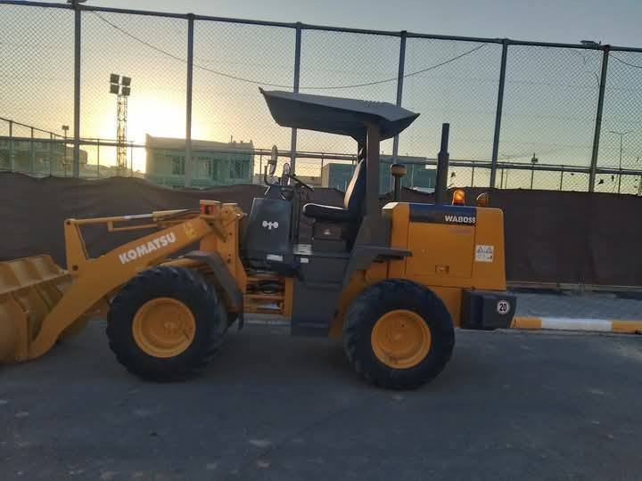 للبيع شفل كوماتسو حجم 80 مكفوله كفاله عامه رقم قادسيه
***********
***********
