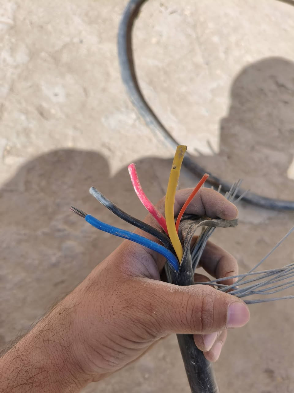 كيبل 4 خطوط للبيع 
طول 48 متر 
fifctric carif asea kabel 600/1000v


**إذا كنت صاحب هذا الإعلان وتريد حذفه لأي سبب، رجاءا أرسل رسالة إلى الدعم الفني**