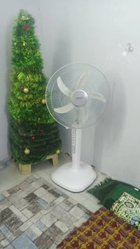 مروحة ٥٠ • مبردة داخلية ٧٥ • فيهن مجال