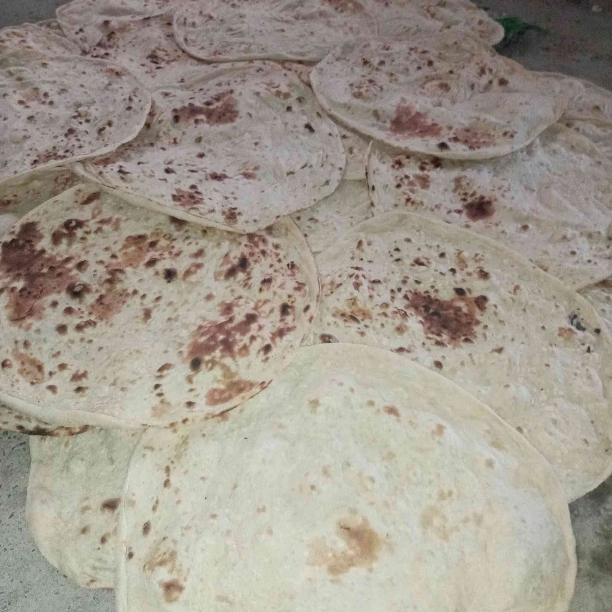 واطيب واحلى خبز بيتي كل 6 كرص بلف او كونيه طحين 
تخاذو منه 300 كرصه خبز 
📩 للحجز، ابعثوا لنا رسالة.. وبالعافية مقدماً!
#معجنات_منزلية #فطائر #عجينة_قطنية #مشاريع_صغيرة


**إذا كنت صاحب هذا الإعلان وتريد حذفه لأي سبب، رجاءا أرسل رسالة إلى الدعم الفني**