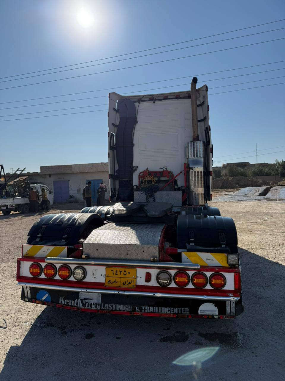 فولفو للبيع 
سنكل امامي بلادي
FH حجم 460
موديل 2006
كير عادي
رقم دهوك 
سنويه منتهية 2025/12/9
مربوطه فلات تك تاير جوبلس
دبل ثلاجه
تخم تاير 
دبل تانكي كاز
السعر 325$ وبيها مجال 
الاستفسار ***********
***********
مكانها الانبار القائم
