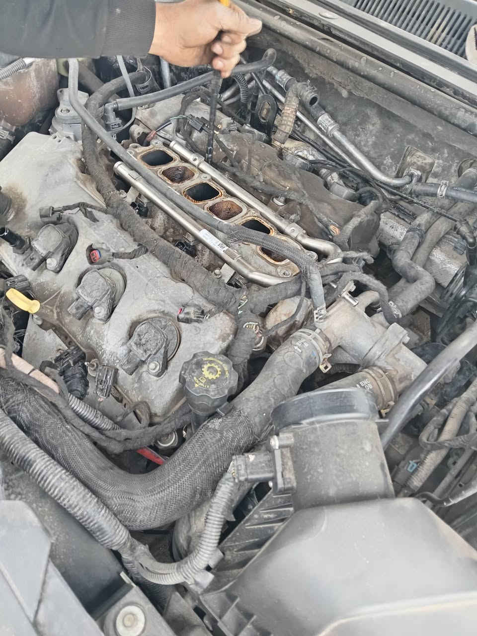 السلام عليكم
التشخيص الغلط راد ايكلف ابو السيارة محرك
فورد تورس تم تشخيص العطل ومعالجة السيارة رجعت علئ وضع الوكالة

ورشة عمار الصالحي
***********
