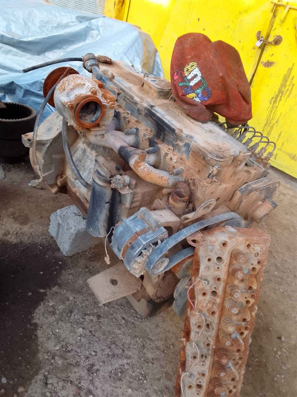 صباح الخيرات عندي محركات فالفوات 22 ستاندر للبيع ***********
