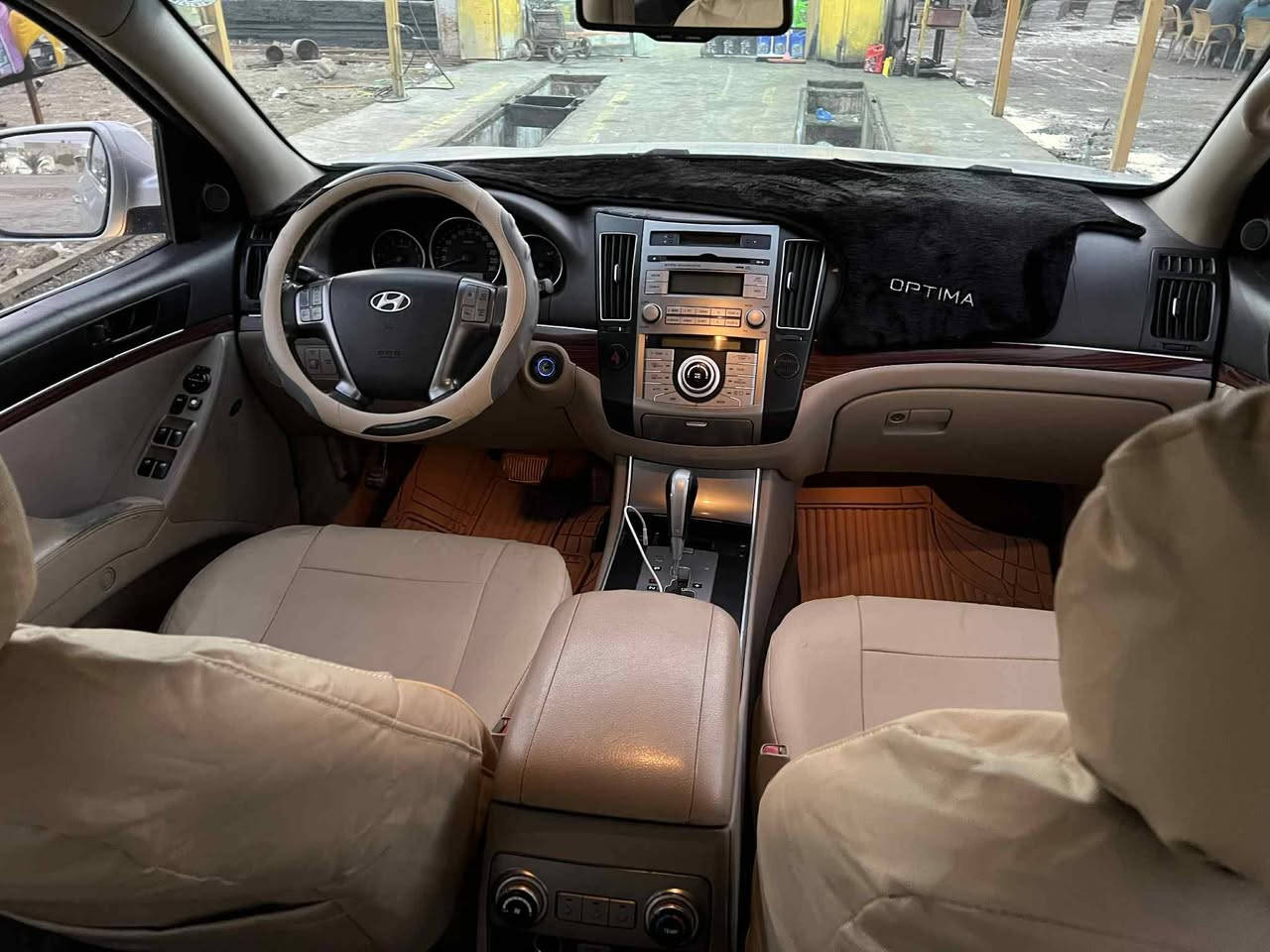 هونداي مديل ٢١٠ رقم شمالي جديد تريد تحويل تريد وكاله فول مواصفات سياره كفاله عامه على وضع الشركه جديده لوك السعر ١٣٠ بيهه مجال قليل العنوان الديوانيه رقم الموبايل ***********
